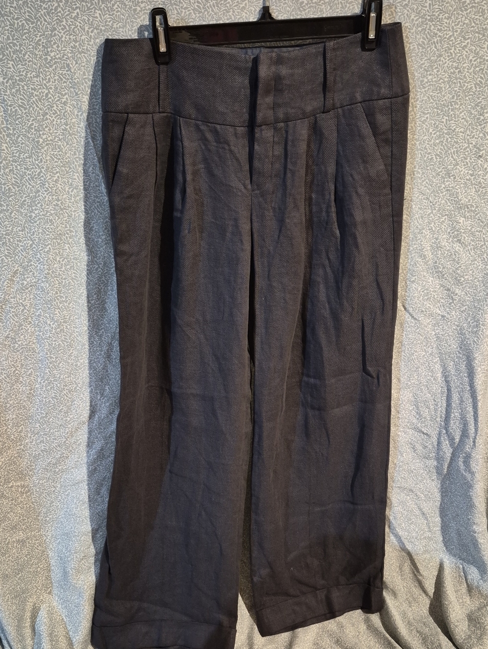 Club Monaco Women's Wide Leg  Pleated Dress Pants in Charcoal